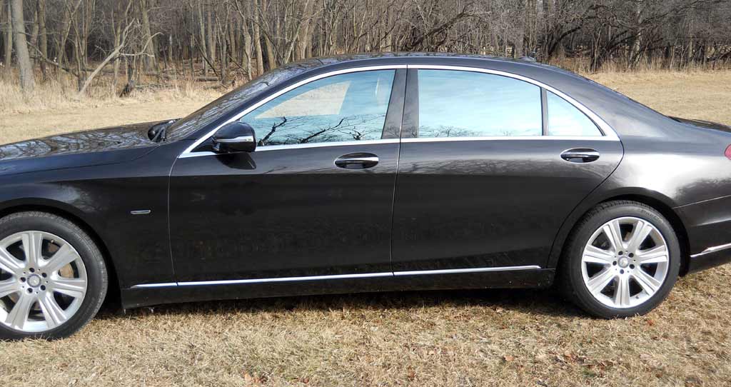 2014 Mercedes Benz S550 4Matic 4-door sedan Edition 1