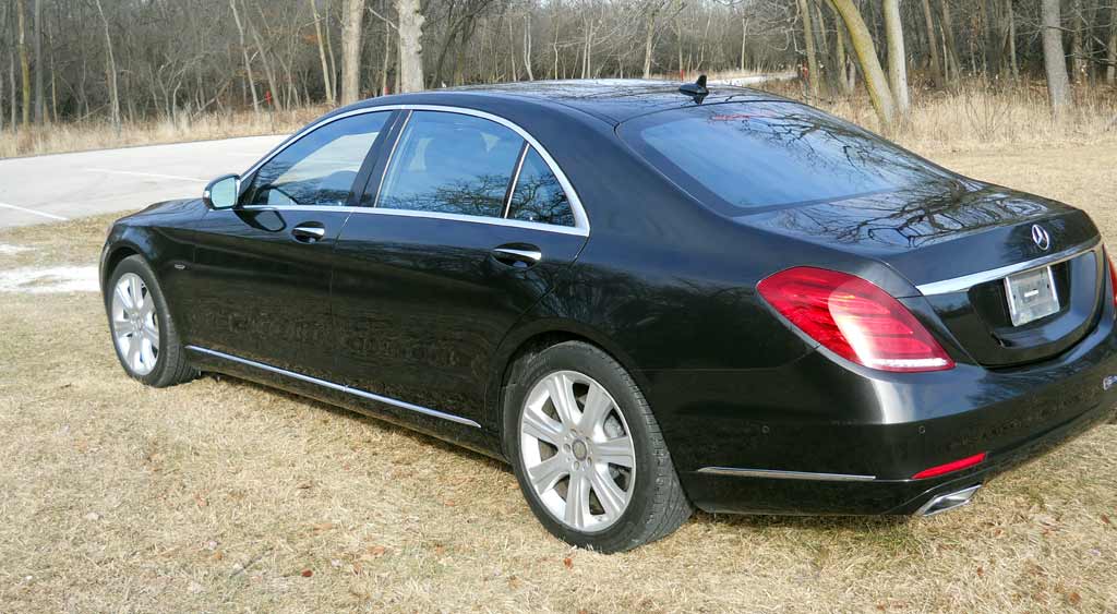 2014 Mercedes Benz S550 4Matic 4-door sedan Edition 1