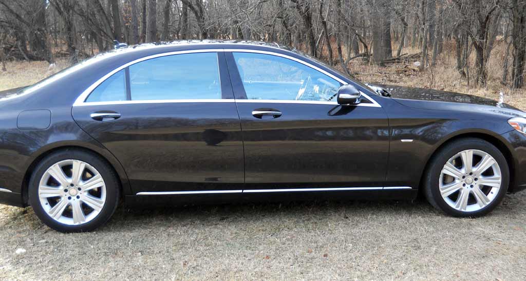 2014 Mercedes Benz S550 4Matic 4-door sedan Edition 1